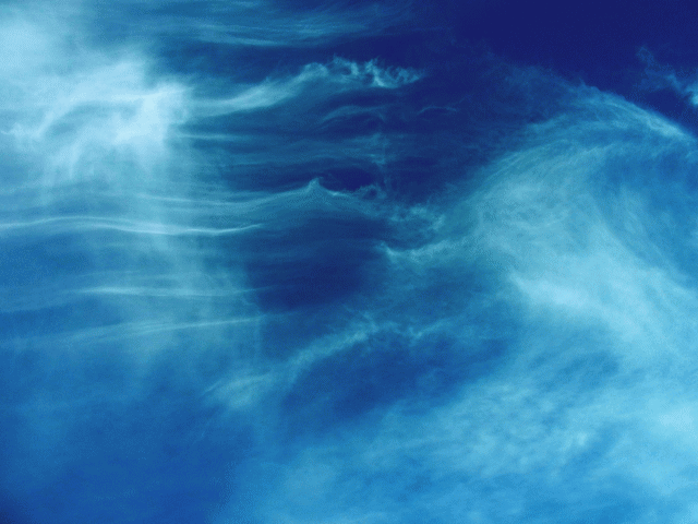 クラゲ（海月､ 水母､ジェリ－フィッシュ）状の雲 