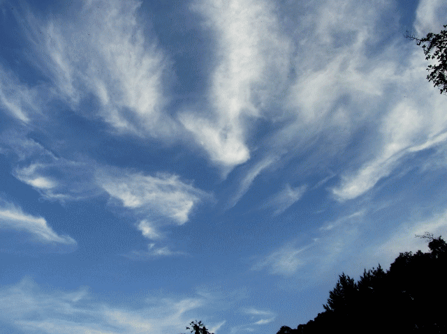 放射状の雲