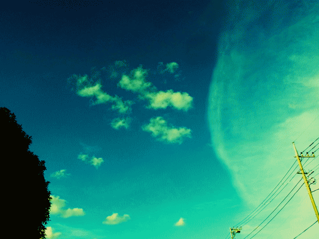 多層的に並ぶ雲 ◆晩秋の雲